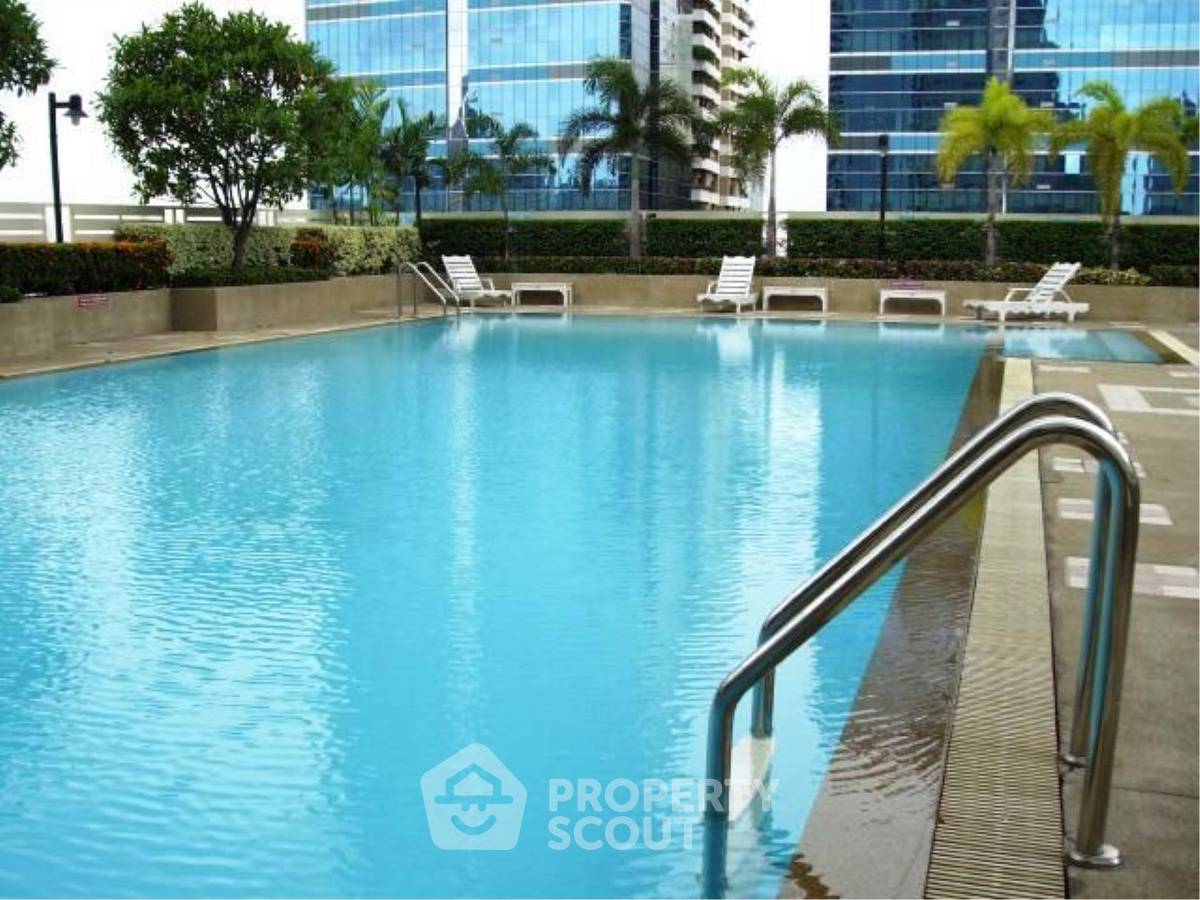 picture 2-BR Condo at Grand Park View Asoke near MRT Sukhumvit (ID 2325475) - 13/20