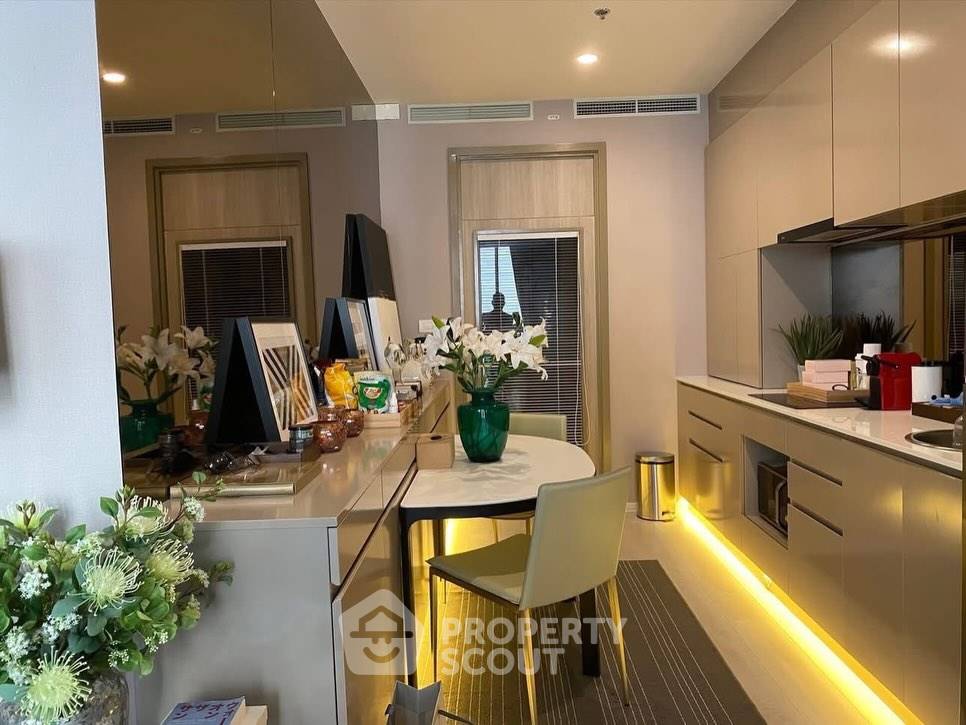 picture 2-BR Condo at Noble Ploenchit near BTS Phloen Chit (ID 2719671) - 6/11