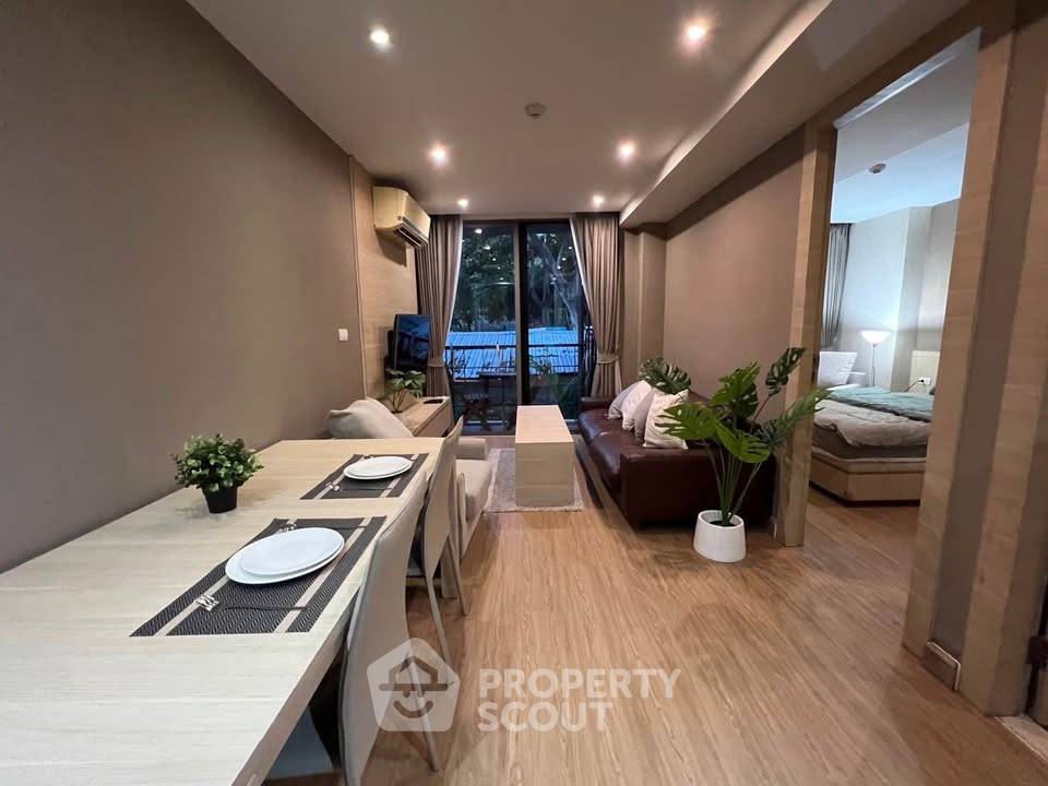 picture 1-BR 38 Sqm At Klass Silom, 200m to BTS Chong Nonsi (ID 2799593) - 11/18