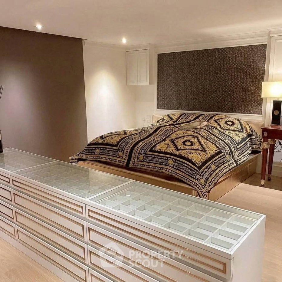 picture 3-BR Condo at Na Vara Residence near BTS Chit Lom (ID 2731669) - 7/28