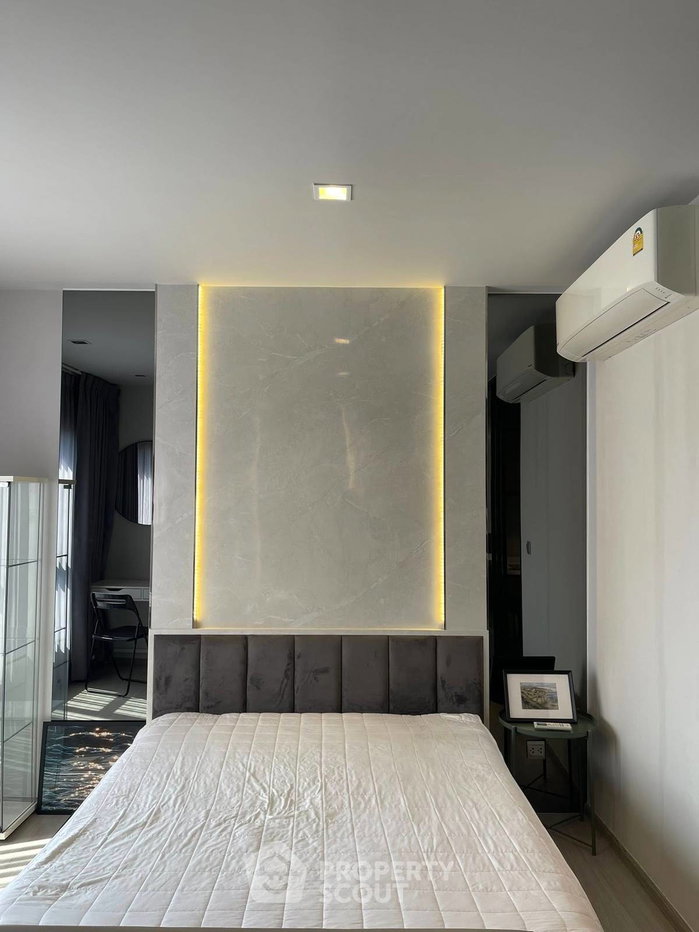 picture Studio Condo at Life Asoke - Rama 9 near MRT Phra Ram 9 (ID 2242601) - 3/10