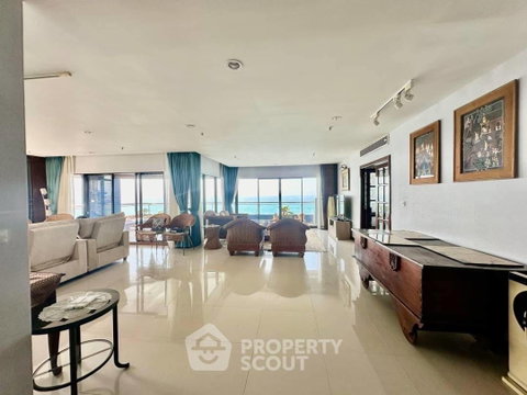 2-BR Condo At Baan Haad Uthong, 21st-Floor 245 Sqm (Phratamnak) (ID 2068951)