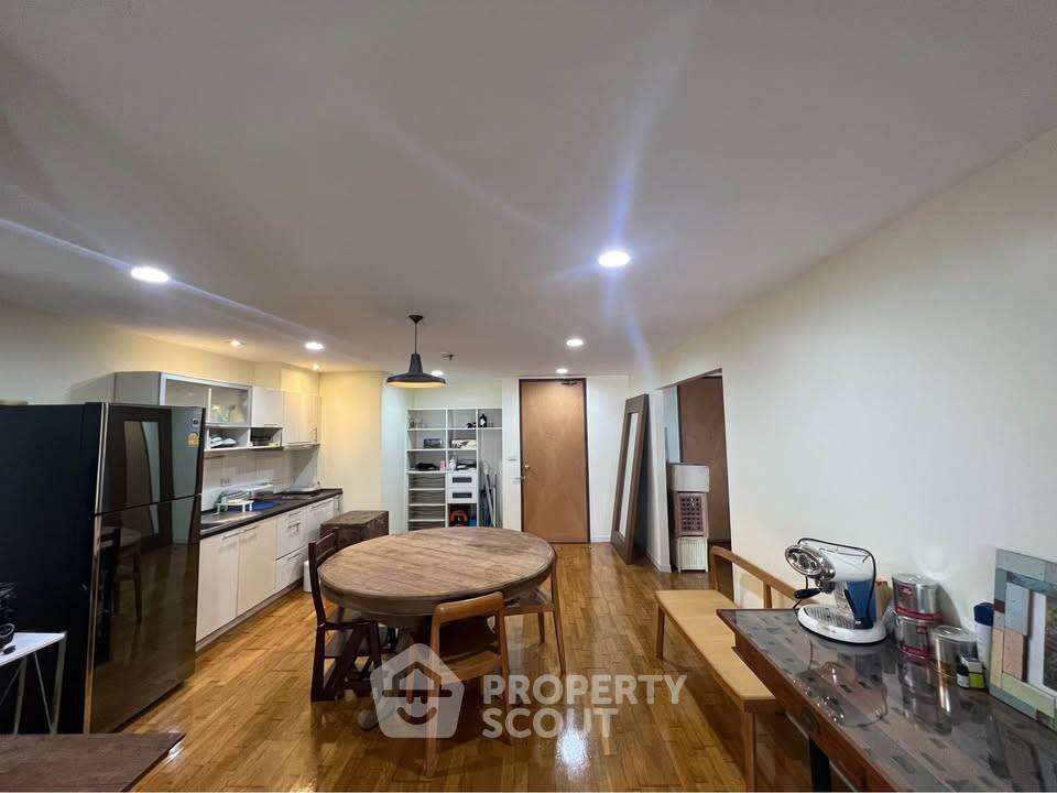 รูป คอนโด 2-ห้องนอน ที่ ณุศา สเตท ทาวเวอร์ คอนโดมิเนียม ใกล้ BTS สะพานตากสิน (ID 2659765) - รูปที่ 4/11