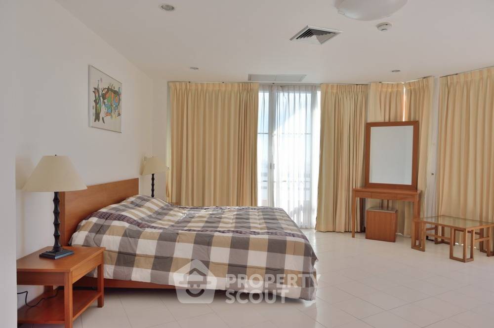 picture 2-BR Condo at Rama Harbour View Condominium in Surasak (ID 1437812) - 8/17
