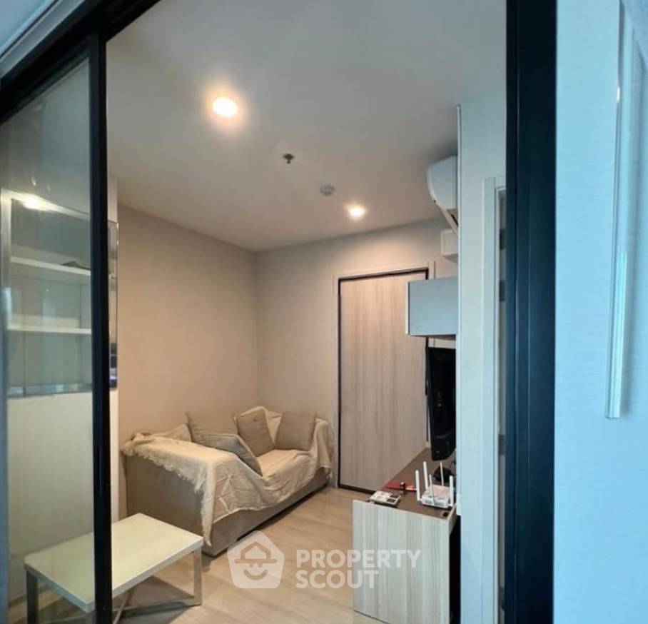 picture 1-BR Condo at Life Asoke near ARL Makkasan (ID 2712108) - 2/3