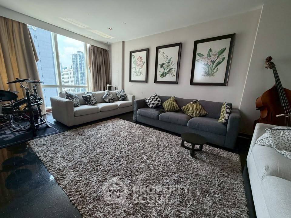 รูป คอนโด 3-ห้องนอน ที่ เลอ รัฟฟิเน่ สุขุมวิท 31 ใกล้ BTS พร้อมพงษ์ (ID 2952786) - รูปที่ 2/12