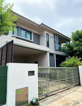 🔥 FOR SALE: Single House at Saransiri Tiwanon - Chaengwattana. Prime location near Don Mueang. Highly private plot next to the project fence, 