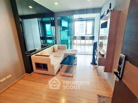 คอนโด 1-ห้องนอน ที่ ริธึ่ม สาทร ใกล้ BTS สะพานตากสิน (ID 2834033)