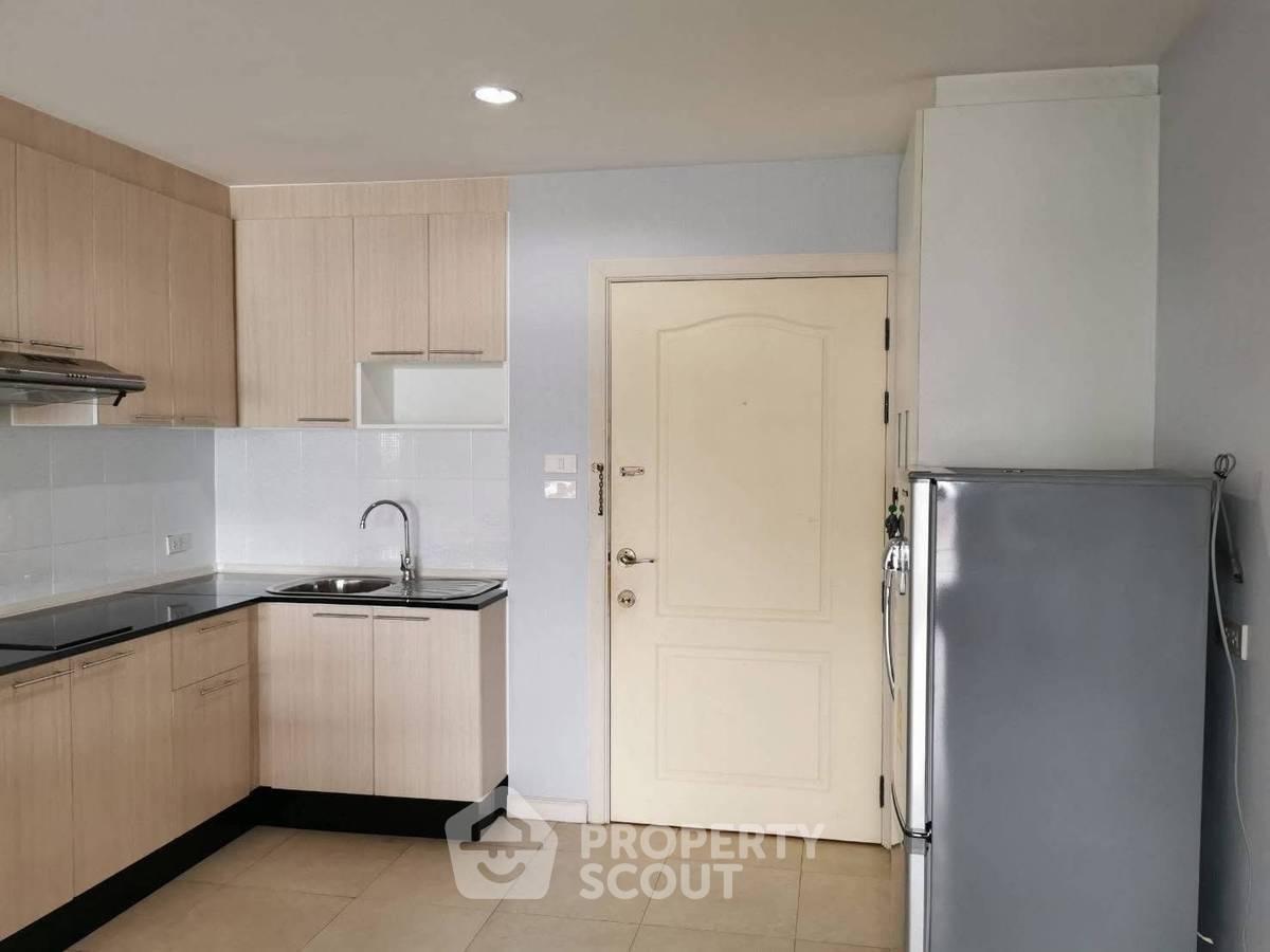 picture 2-BR Condo at Grand Park View Asoke near MRT Sukhumvit (ID 2338181) - 7/10