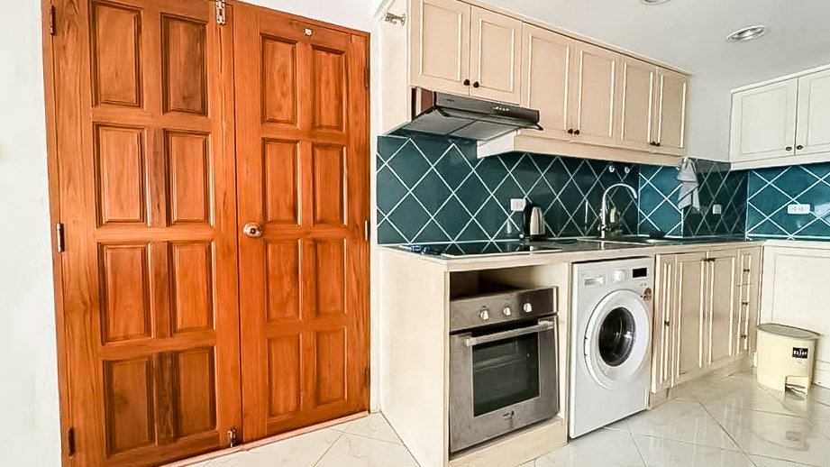 picture Metro Jomtien Condotel Studio Condo for Sale Sea View - 3/6