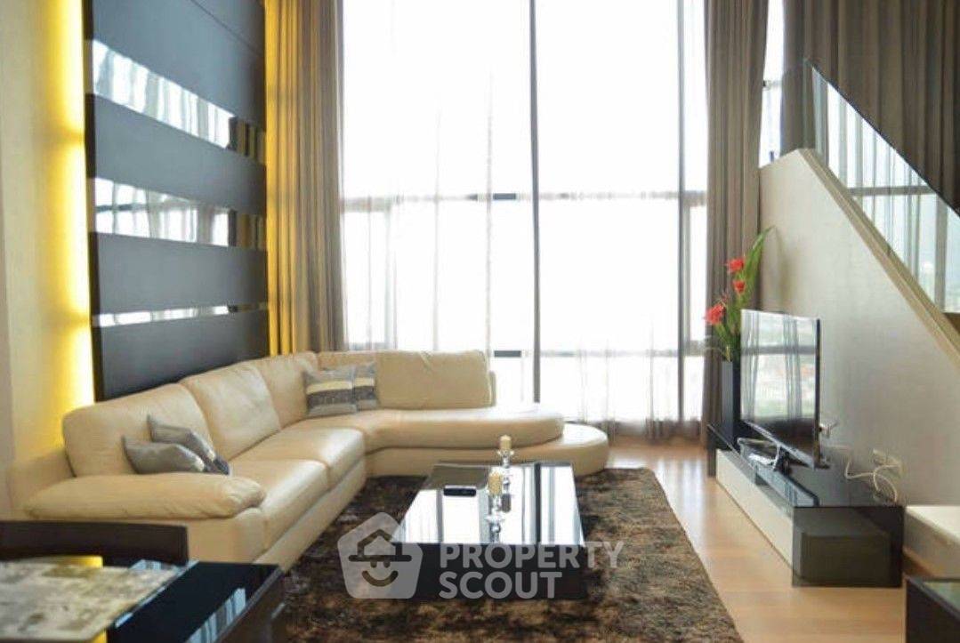 รูป คอนโด 3 ห้องนอน 120 ตร.ม. ที่ Urbano Absolute ใกล้ BTS กรุงธนบุรี 400 ม. (ID 682806) - รูปที่ 1/10
