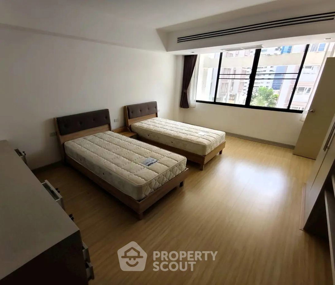 picture 2-BR Condo at Villa Bajaj near MRT Sukhumvit (ID 2828417) - 8/11