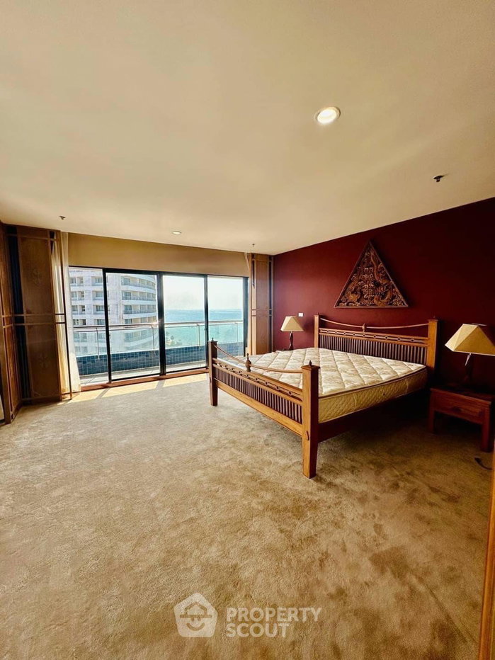 picture 2-BR Condo At Baan Haad Uthong, 21st-Floor 245 Sqm (Phratamnak) (ID 2068951) - 3/20