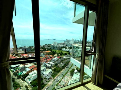 Condos for rent Tesco Lotus South Pattaya : High-Floor 2-BR Condo At The Riviera Ocean Drive, Jomtien 📍 (ID 2960277)
