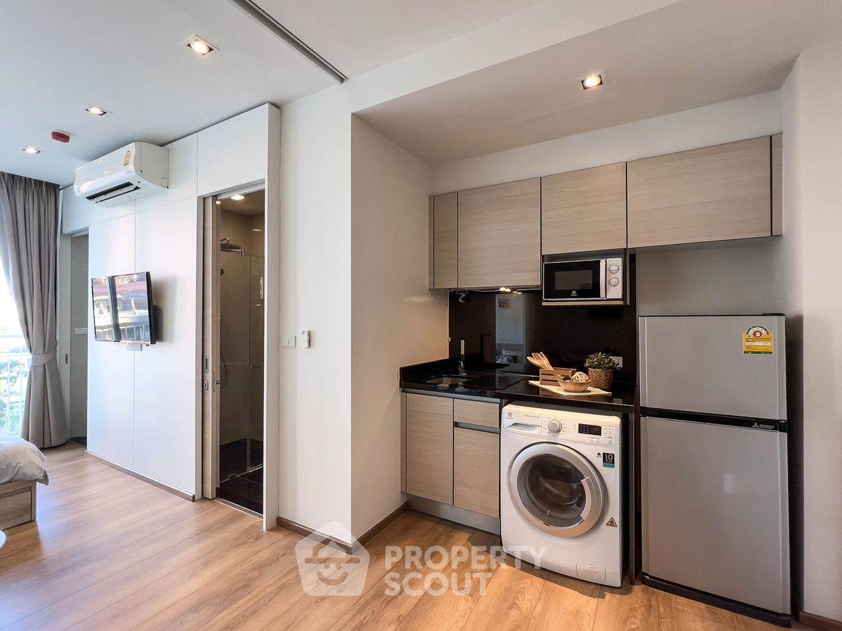 picture Studio Condo at Park Origin Phrom Phong near BTS Phrom Phong (ID 2090520) - 8/11