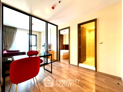 Condos for rent : High-Floor 1-BR Condo 37th-Floor, Life Ladprao Valley, 100m to BTS Ha Yaek Lat Phrao (ID 1791896)