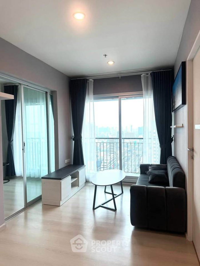 รูป คอนโด 1 ห้องนอน ชั้นสูง 46 ตร.ม. Life รัชดาภิเษก ห่าง MRT ห้วยขวาง 400 ม. (ID 2633404) - รูปที่ 3/9