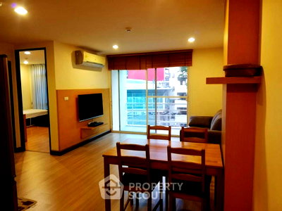 Condos for rent : 2-BR Condo For Rent At The Amethyst Sukhumvit 39, Near BTS Phrom Phong (ID 2779018)