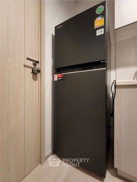 picture Studio Condo at Life One Wireless near BTS Phloen Chit (ID 2766794) - 4/16