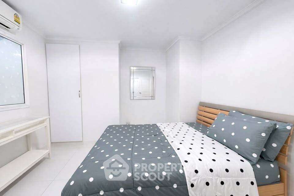 picture 2-BR Condo at Petch 9 Tower near BTS Ratchathewi (ID 2856208) - 5/29