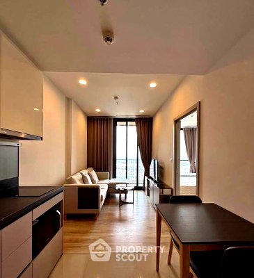 Condos for rent : Condo 1-BR | Oka Haus Sukhumvit 36 | BTS Thong Lor (ID 2902065)