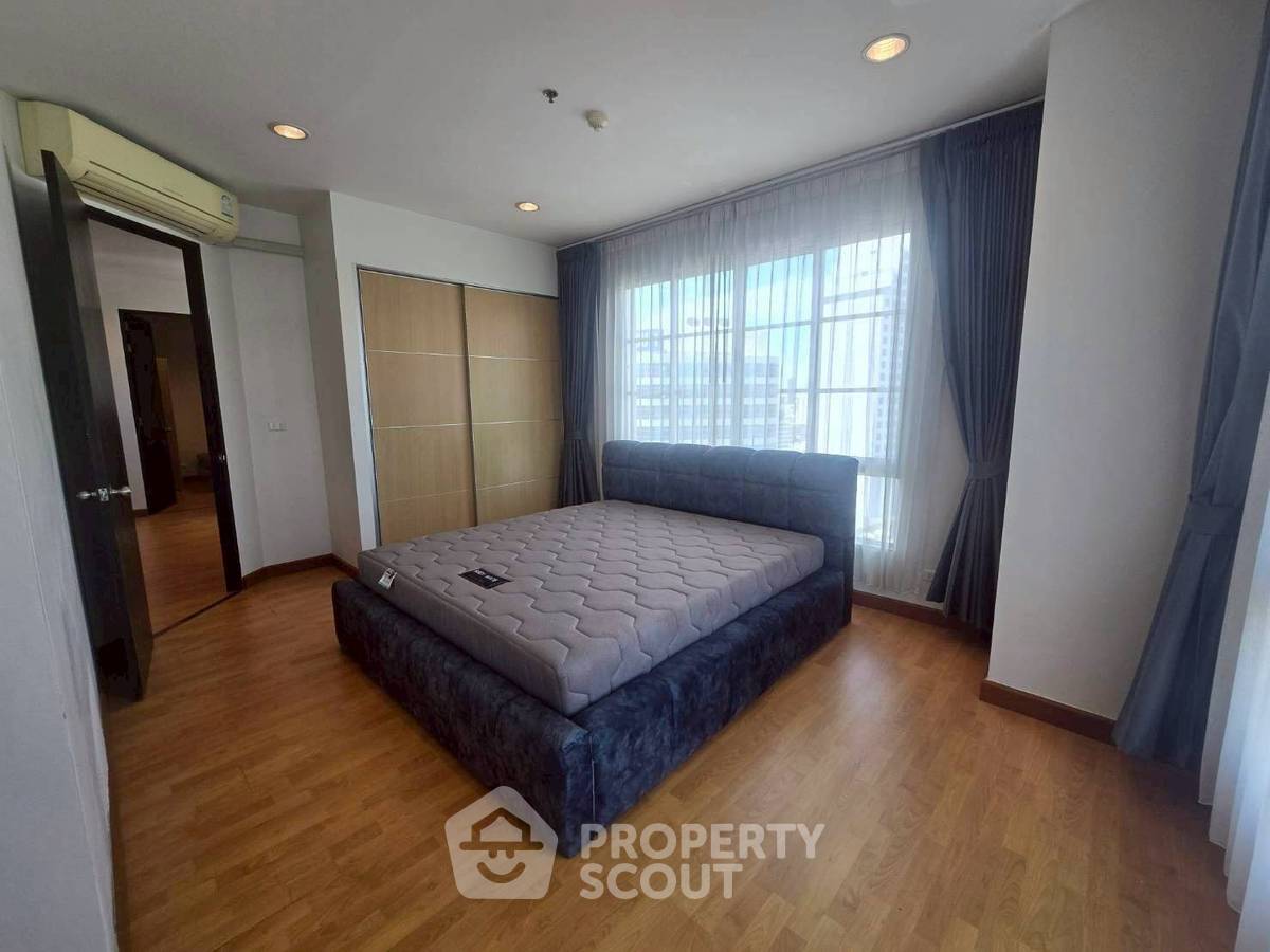 picture 2-BR Condo at Citi Smart Sukhumvit 18 near BTS Asok (ID 2951374) - 4/10