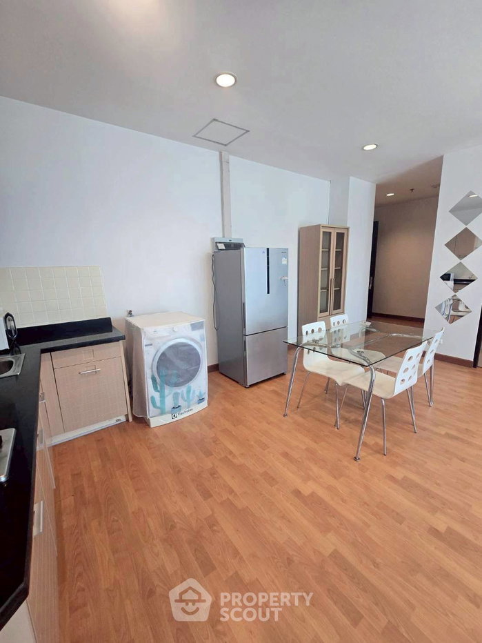 รูป คอนโด 2-ห้องนอน ที่ ซิตี้ สมาร์ท สุขุมวิท18 ใกล้ BTS อโศก (ID 2951374) - รูปที่ 2/10