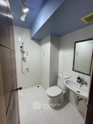 รูป คอนโด 1 ห้องนอน ชั้นสูง 30 ที่ I.T.F. Silom Palace 44 ตร.ม. ใกล้ BTS ช่องนนทรี 400 ม. (ID 2260688) - รูปที่ 3/5