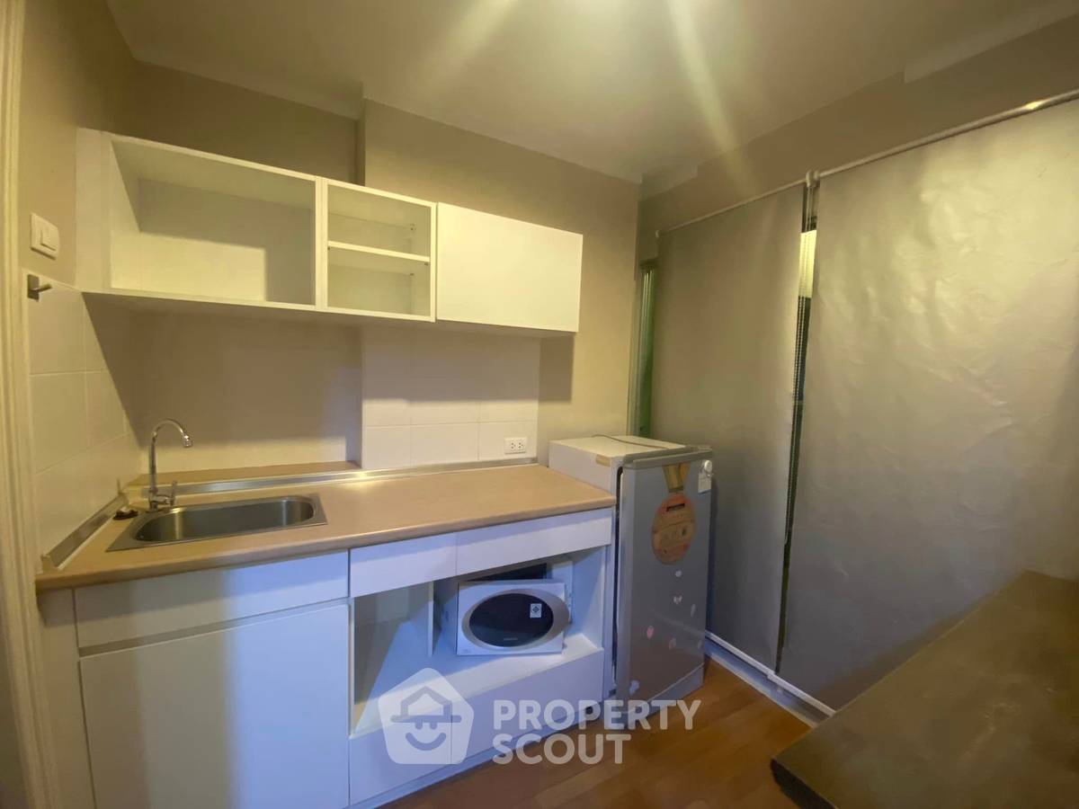 picture Attractive Price 1-BR Condo At Lumpini Park Rama 9 Ratchada, Near MRT Phra Ram 9 (ID 1542103) - 7/14