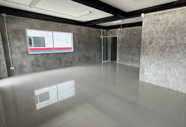 รูป MKR8 [ ติดถนนใหญ่ รถใหญ่เข้าสบาย ] เช่าโกดัง 560 ตร.ม. ศรีนครินทร์-หนามแดง ไฟ 3 เฟส พื้นรับน้ำหนัก 3 ตัน! - รูปที่ 5/7