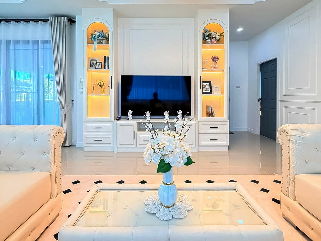 picture Corner Pool Villa for Sale Nong Prue East Pattaya - 22/25