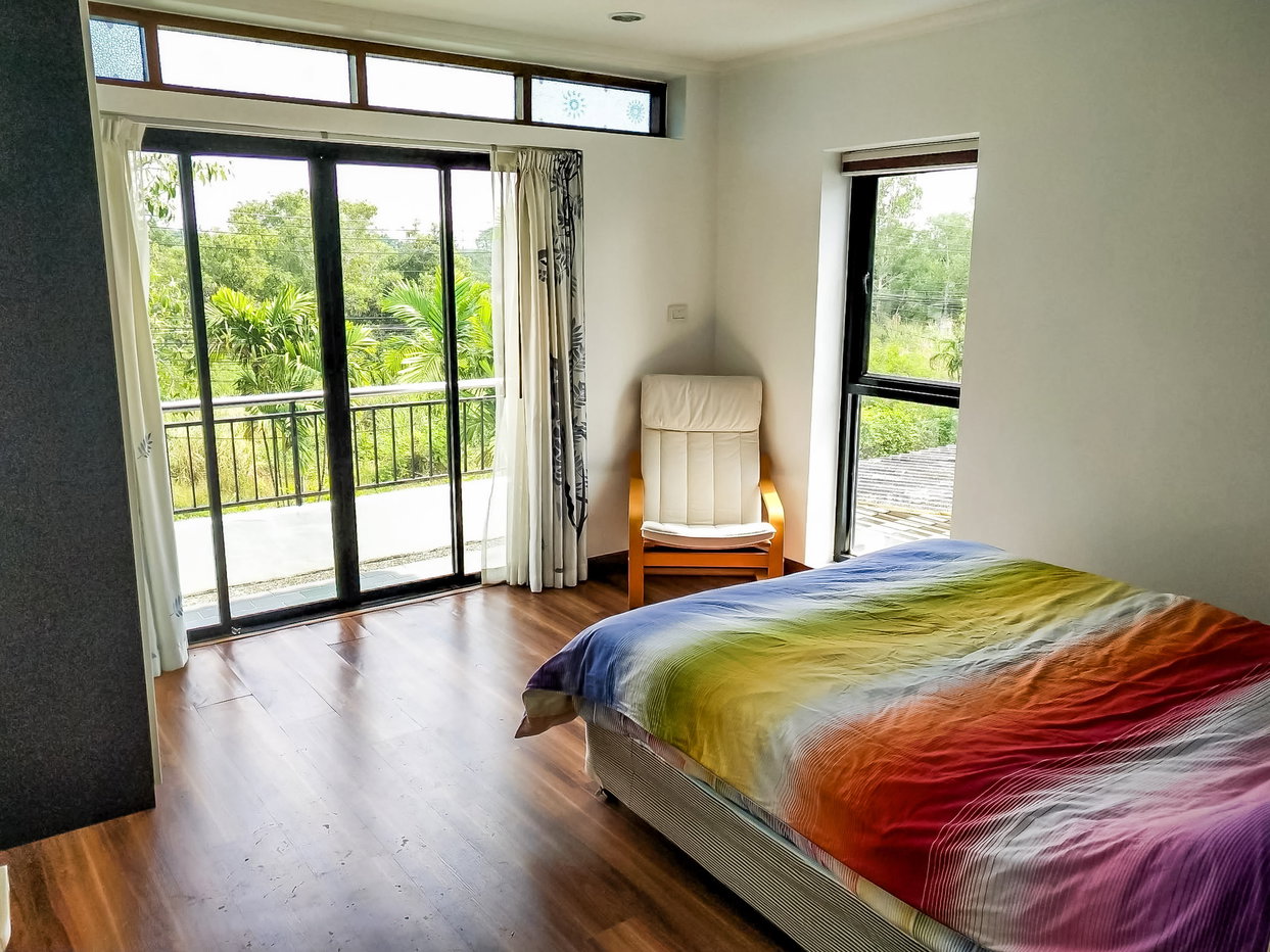 picture Canal Front House for Sale Na Jomtien Pattaya - 11/15