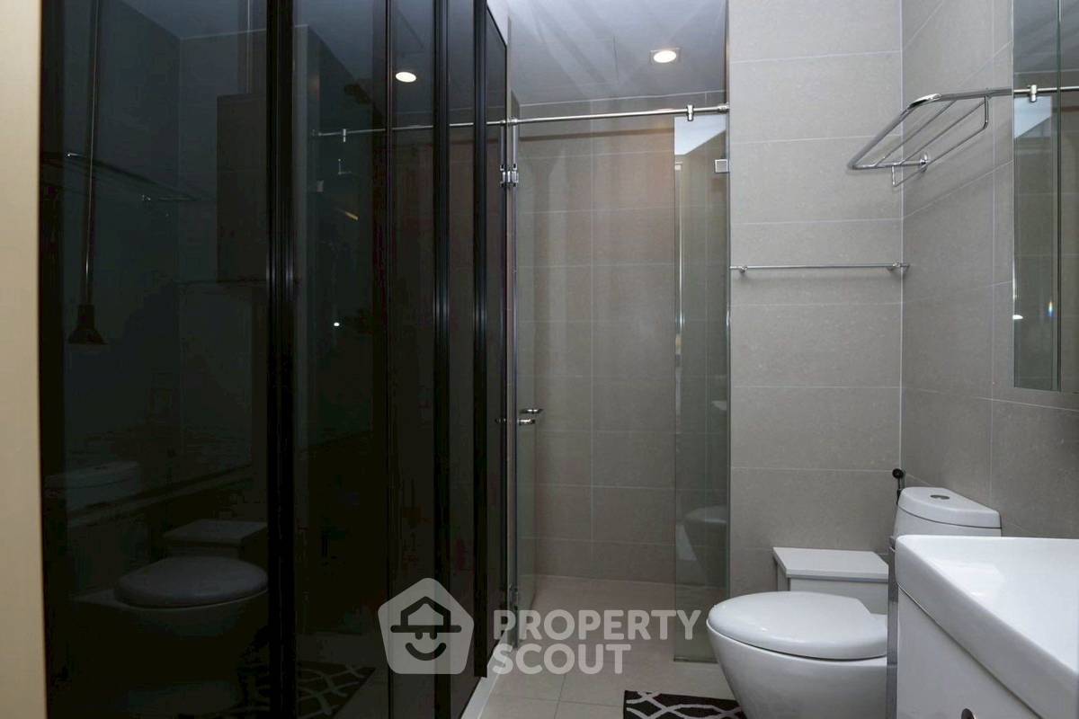 picture 1-BR Condo at Noble Ploenchit near BTS Phloen Chit (ID 2449123) - 12/18