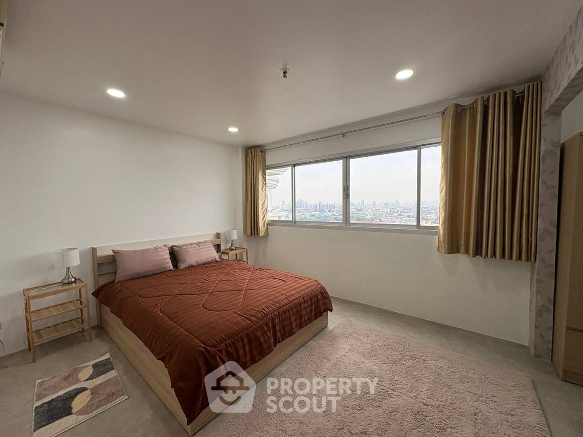 picture 5-BR Condo at Thara Ruean Kaew in Phlapphla (ID 2112951) - 11/30