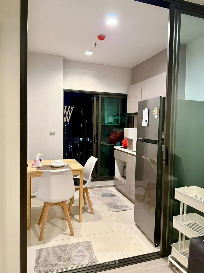 picture 1-BR Condo at Life Asoke - Rama 9 near MRT Phra Ram 9 (ID 2549003) - 9/18