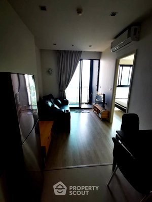 Condos for sale : 23rd-Floor 1-BR At Quinn Condo Ratchada 17 Near MRT Sutthisan (ID 1530219)