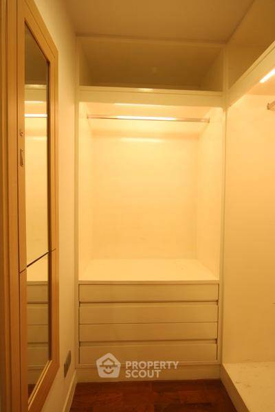 รูป คอนโด 1-ห้องนอน ที่ เดอะ รูม สุขุมวิท 21 ใกล้ MRT สุขุมวิท (ID 510218) - รูปที่ 4/5