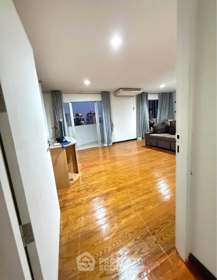 picture 2-BR Condo at Wittayu Complex near BTS Phloen Chit (ID 2036438) - 4/14