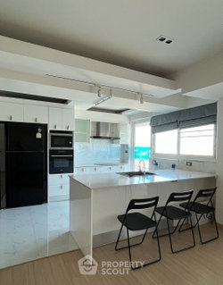 รูปภาพ คอนโด 3 ห้องนอน 133 ตร.ม. รอยัล แคสเซิล สุขุมวิท ใกล้ BTS พร้อมพงษ์ 400 ม. (ID 1985761)