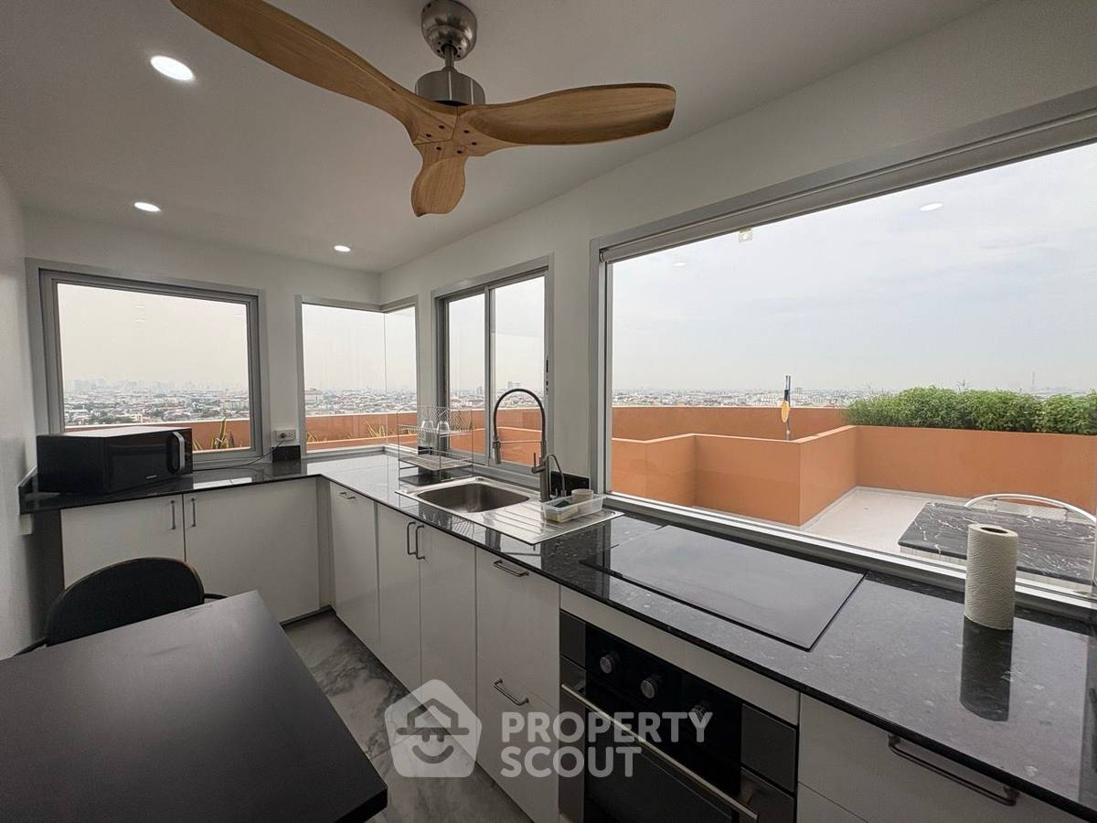 picture 5-BR Condo at Thara Ruean Kaew in Phlapphla (ID 2112951) - 9/30
