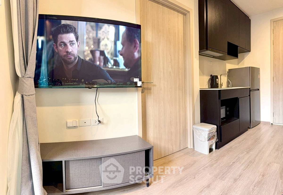 picture 1-BR Condo at Nue District R9 near MRT Phra Ram 9 (ID 2569370) - 4/15