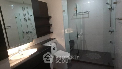 3-BR Condo at Vista Garden Condominium near BTS Phra Khanong (ID 333029)