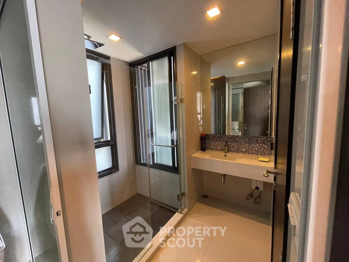 picture 2-BR Condo at Rhythm Sukhumvit 44/1 near BTS Phra Khanong (ID 2958824) - 10/11