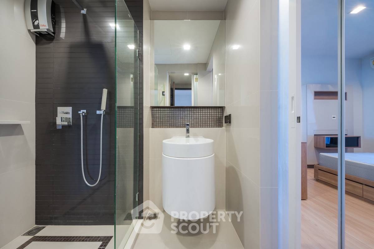 picture 1-BR Condo at Rhythm Sathorn near BTS Saphan Taksin (ID 2834119) - 16/20