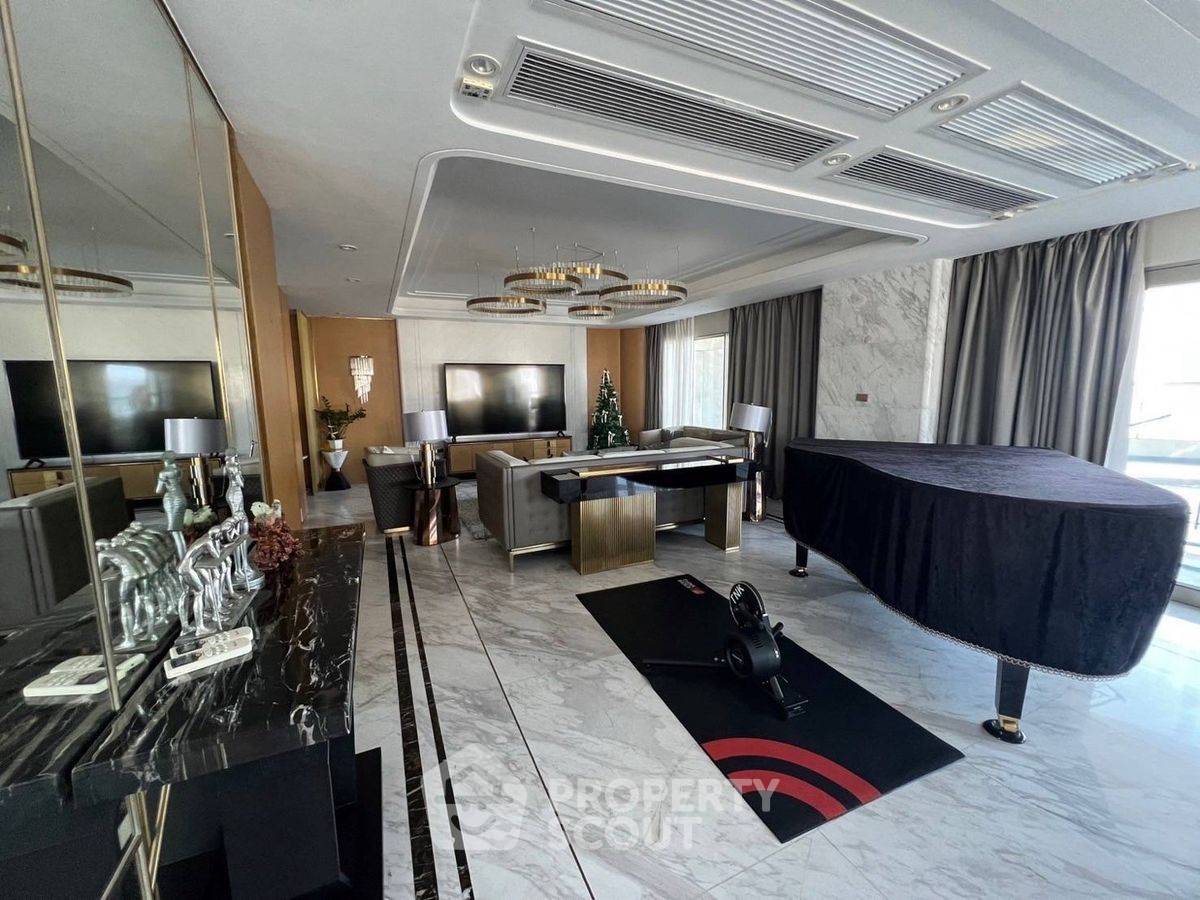 รูป คอนโด 3-ห้องนอน ที่ เลอ รัฟฟิเน่ สุขุมวิท 24 คอนโดมิเนียม ใกล้ BTS พร้อมพงษ์ (ID 2284459) - รูปที่ 2/17