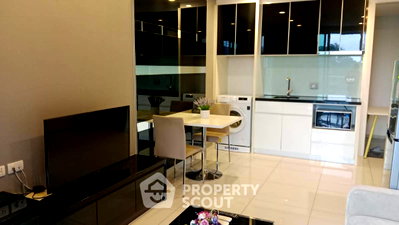 Condos for sale : 1-BR Condo at The Vision Condo close to Phratamnak (ID 1545669)
