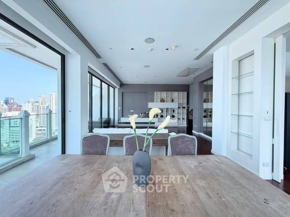 รูป คอนโด 3-ห้องนอน ที่ เลอ รัฟฟิเน่ สุขุมวิท 39 คอนโดมิเนียม ใกล้ BTS พร้อมพงษ์ (ID 2633112) - รูปที่ 3/13