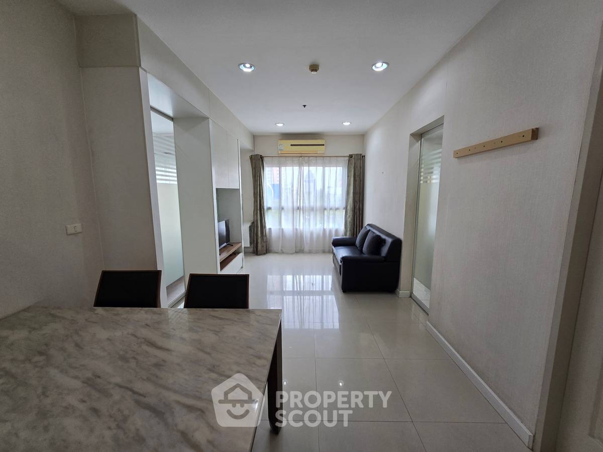 รูป คอนโด 1-ห้องนอน ที่ คิว. เฮ้าส์ สาทร ใกล้ BTS กรุงธนบุรี (ID 2733894) - รูปที่ 3/14