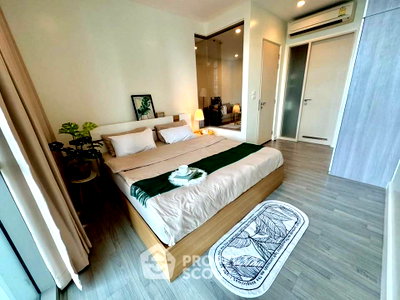 Condos for sale : 1-BR Condo In The Room Bts Wongwian Yai, High-Floor 70m To BTS (ID 2363572)