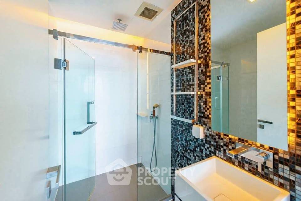 รูป คอนโด 1-ห้องนอน ที่ เดอะ รูม สุขุมวิท 69 ใกล้ BTS พระโขนง (ID 2861250) - รูปที่ 11/12